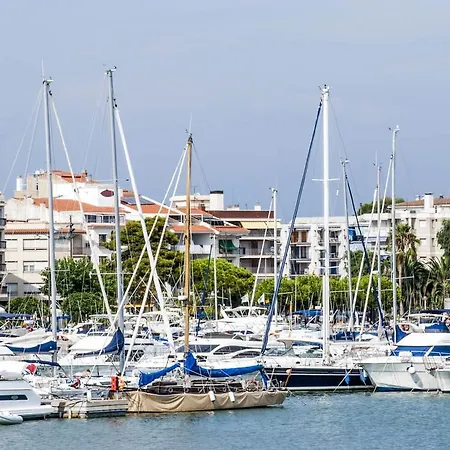 Gallau Planet Costa Dorada Apartment *